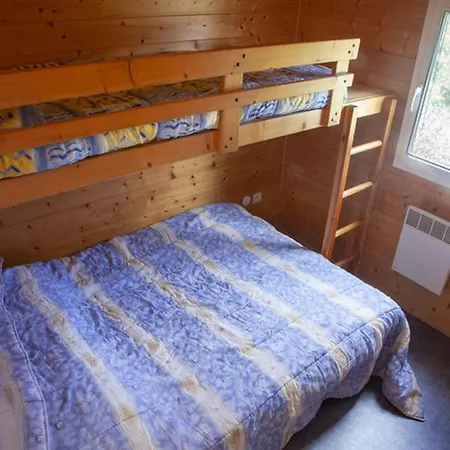 营地 Accessible Avec Terrasse - 2 A - Api-1-52-311 *