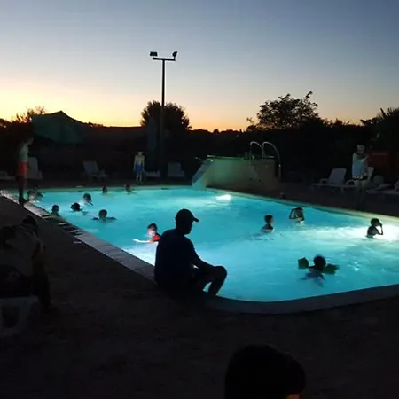 Accessible Avec Terrasse - 2 A - Api-1-52-311 * Naucelle