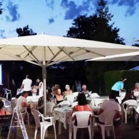 Accessible Avec Terrasse – 2 à - Api-1-52-311 Naucelle