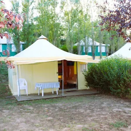 Κάμπινγκ Accessible Avec Terrasse - 2 A - Api-1-52-311 *