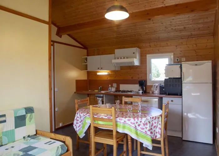 Accessible Avec Terrasse - 2 A - Api-1-52-311 *