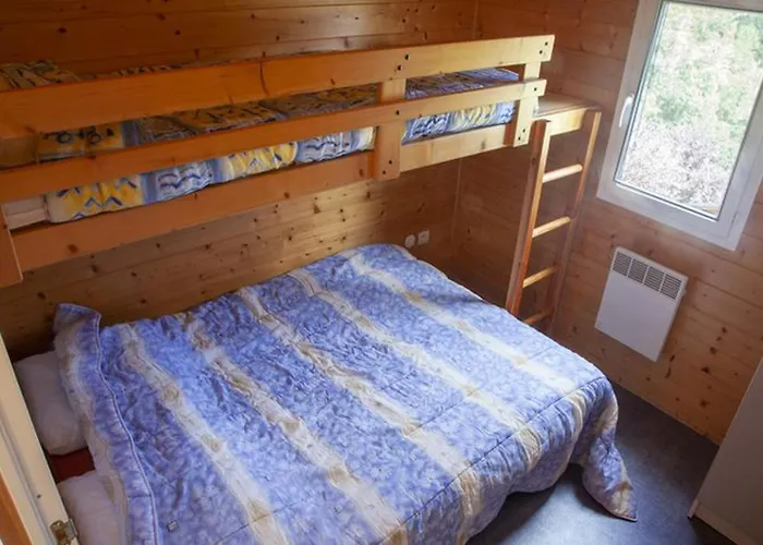 营地 Accessible Avec Terrasse - 2 A - Api-1-52-311 *