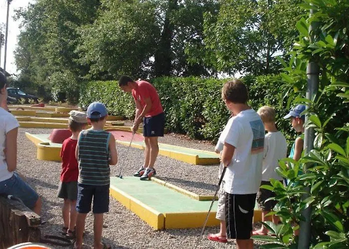 Accessible Avec Terrasse - 2 A - Api-1-52-311 * Naucelle