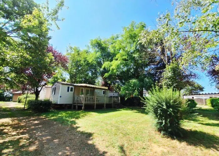 Accessible Avec Terrasse - 2 A - Api-1-52-311 * Naucelle